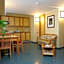 Le Petit Hotel