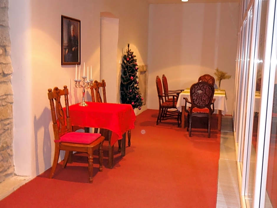 Kaštieľ Biela Dáma a Čierny Rytier