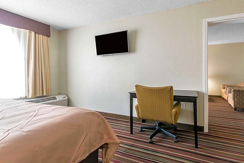 Quality Inn & Suites Horse Cave - Cave City