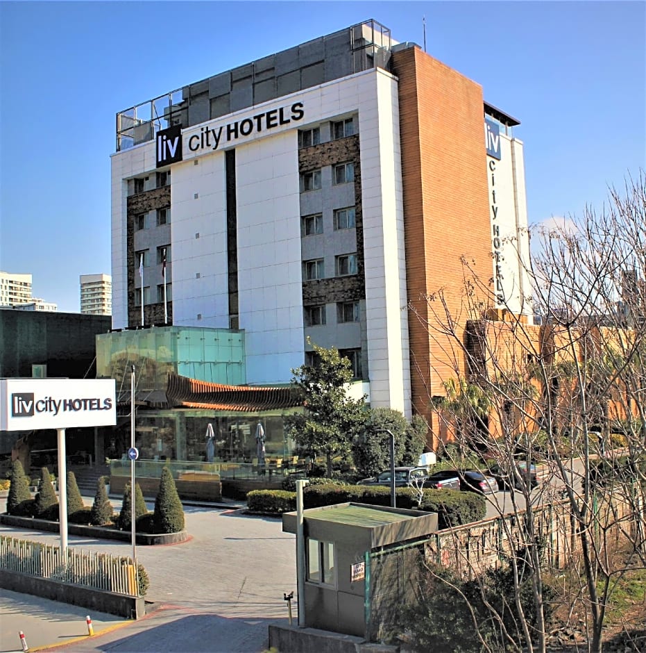 Liv City Hotels