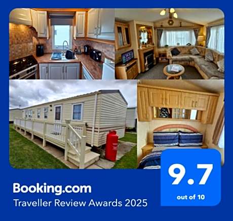 MOLLIES DEN 2 8 Berth 3 Bedrooms The Grange Holiday Park INGOLDMELLS