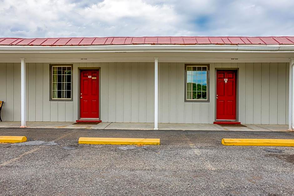 Budget Inn By OYO Natural Bridge I-81