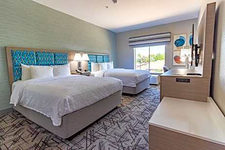 Queen Room with Two Queen Beds - Non-Smoking