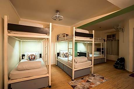 1 Person in 6-Bed Dormitory - Female Only