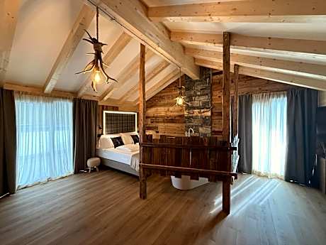 Luxury Quadruple Room