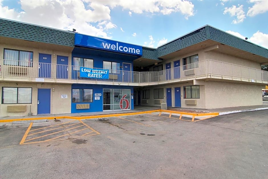 Motel 6-Fort Stockton, TX