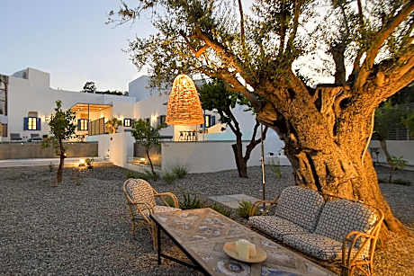 Kalathos Square luxury suites