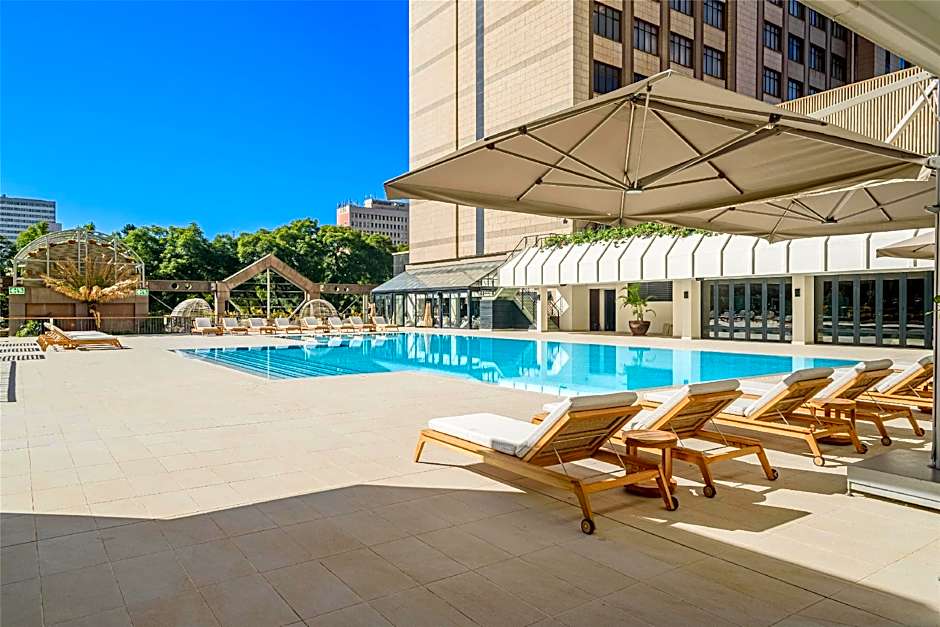 Hyatt Regency Harare, The Meikles