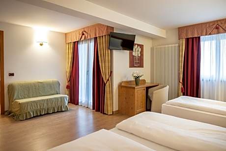 Superior Quadruple Room