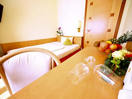 Comfort Single Room