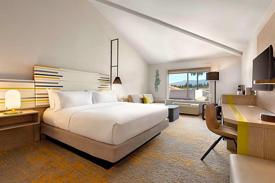 DoubleTree By Hilton Campbell - Pruneyard Plaza