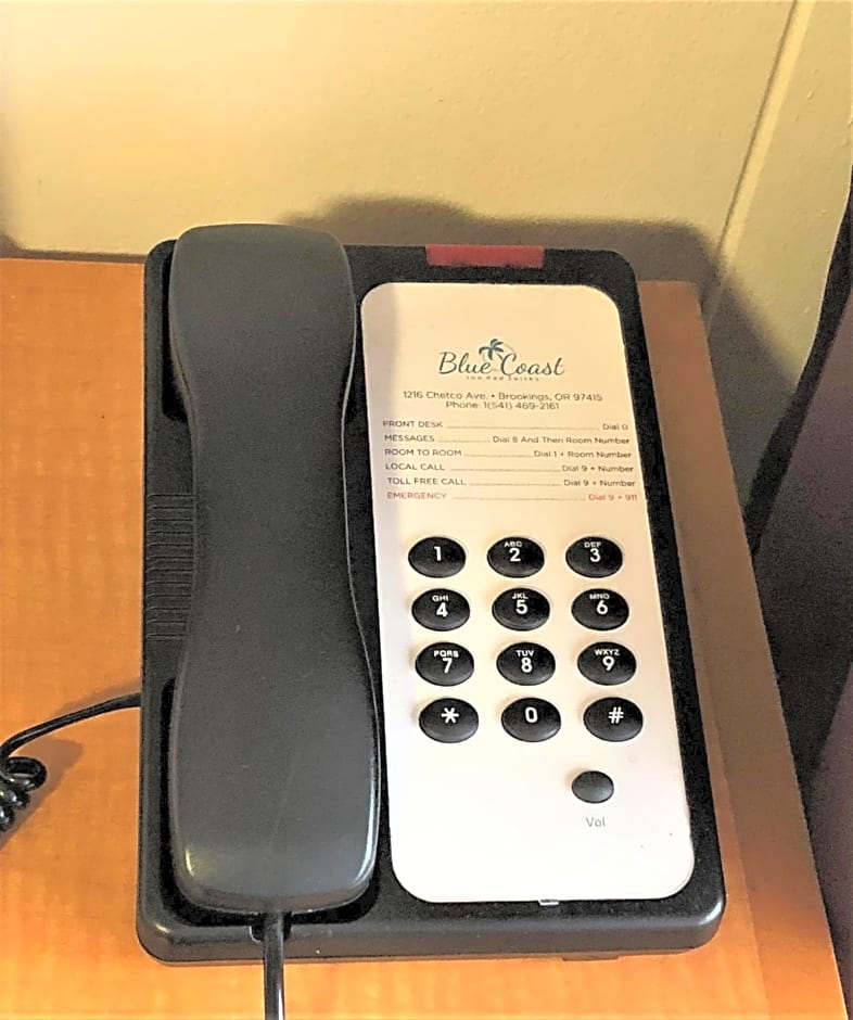 Blue Coast Inn & Suites
