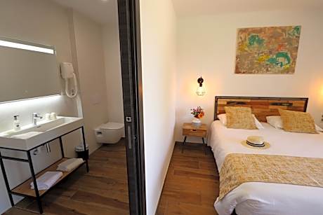 Double Confort Room with Terrace