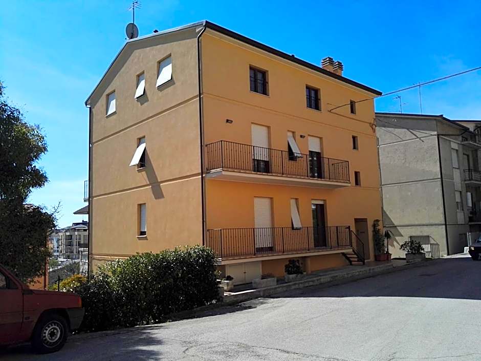 B&B ROSSELLA