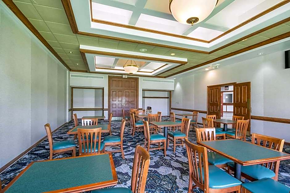 Quality Inn & Suites Kansas City - Independence I-70 East