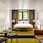 Roomers Munich, Autograph Collection by Marriott