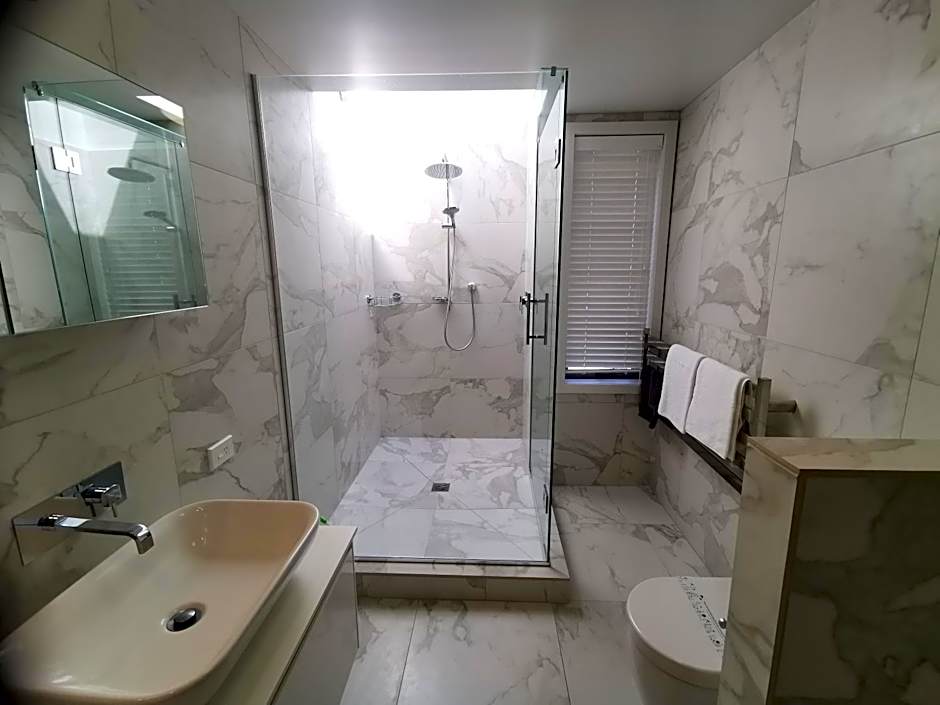 The Anchorage Apartments