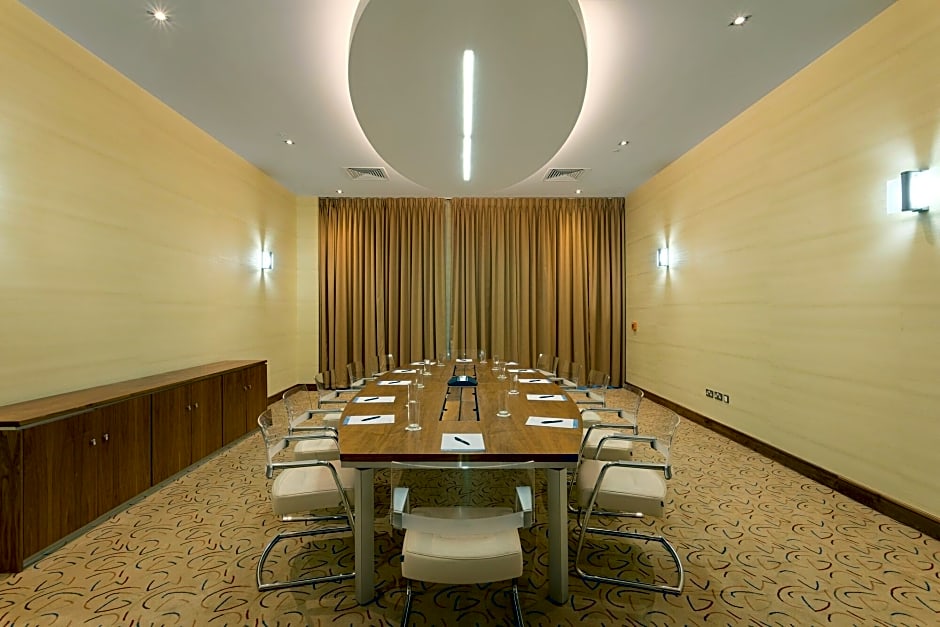 Tallaght Cross Hotel