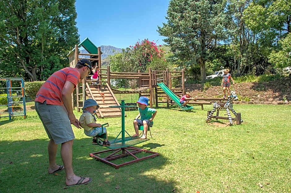 Cathedral Peak Hotel