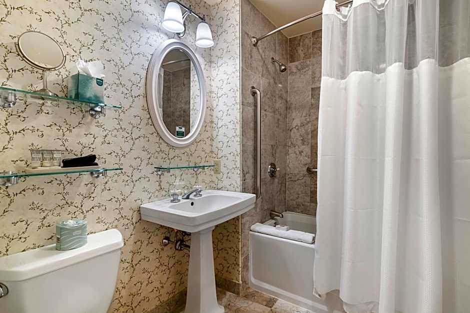 The Harraseeket Inn & Event House