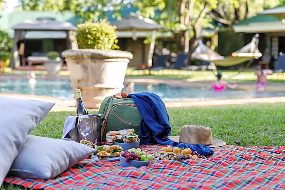 Perry's Bridge Hollow Boutique Hotel