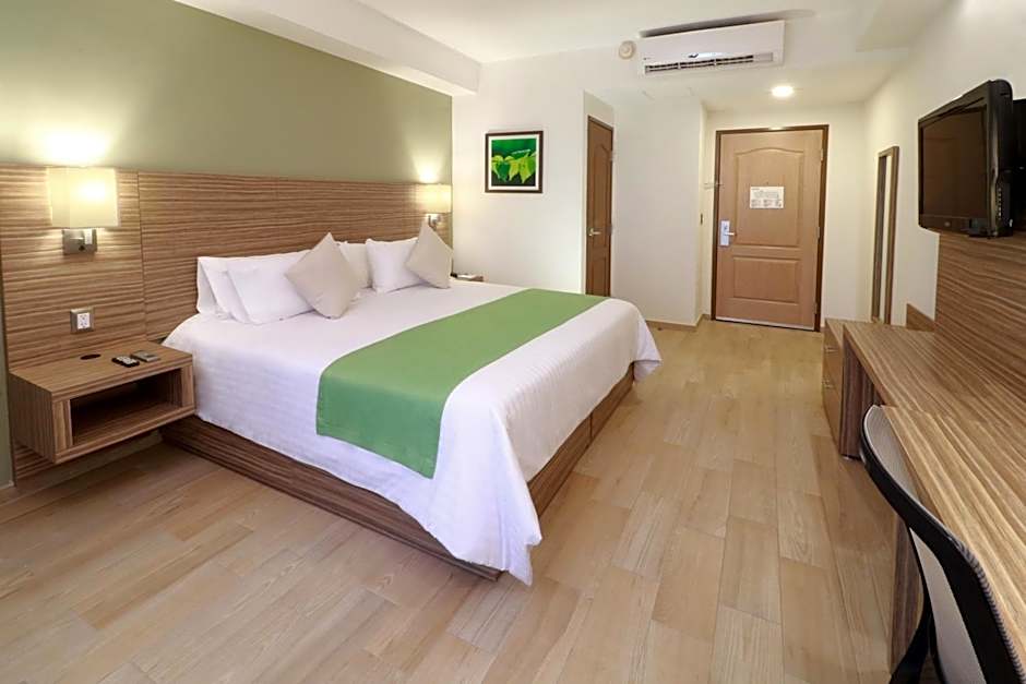 Wyndham Garden Monterrey Valle Real