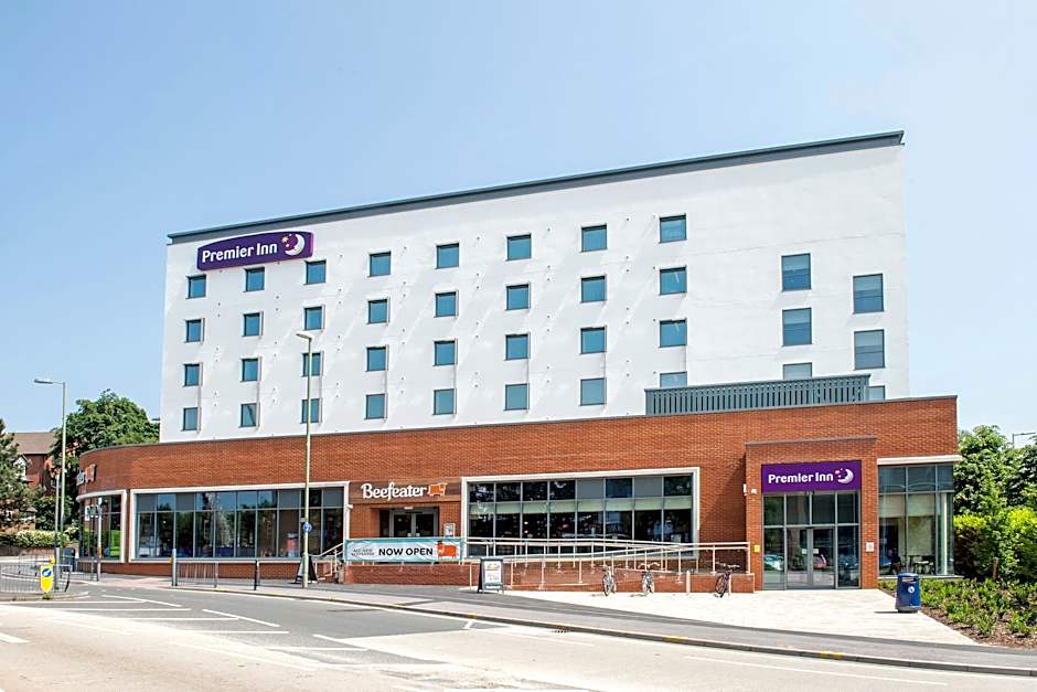 Premier Inn Farnborough Town Centre