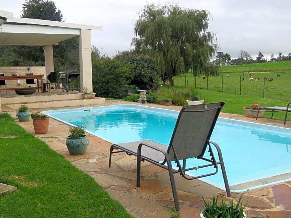 Dunroamin Bed and Breakfast