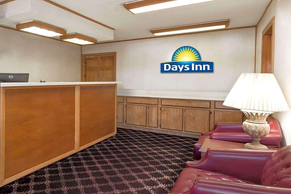 Days Inn by Wyndham Plymouth