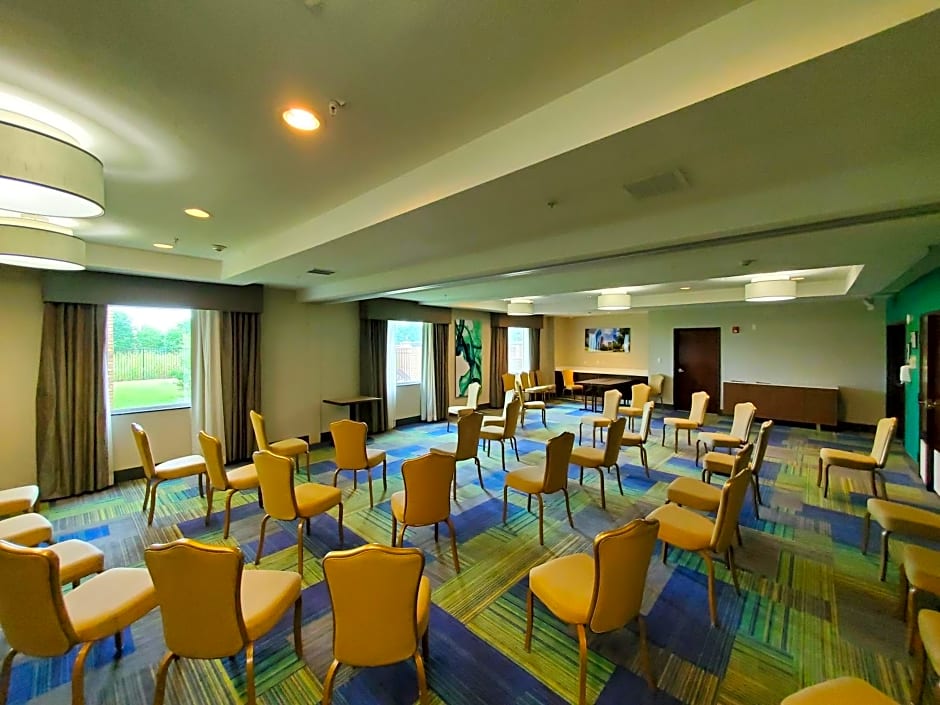 Holiday Inn Express Pearland By IHG