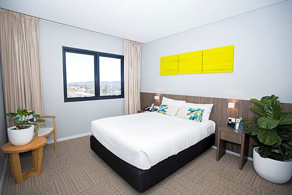 Ibis Styles The Entrance