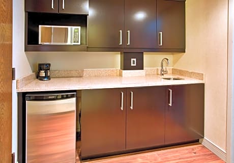 Executive King Room with Sofa Bed