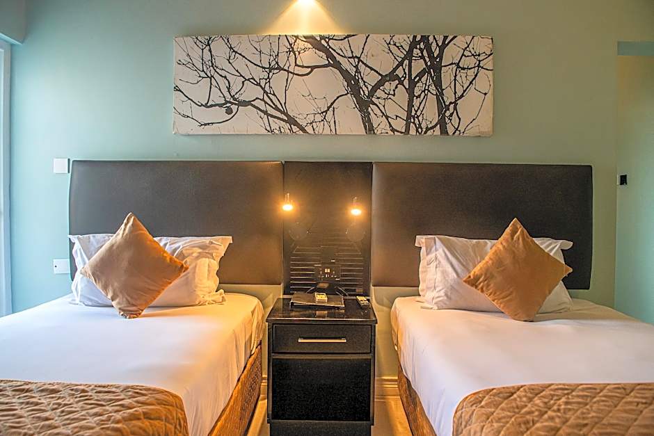 New Ambassador Hotel