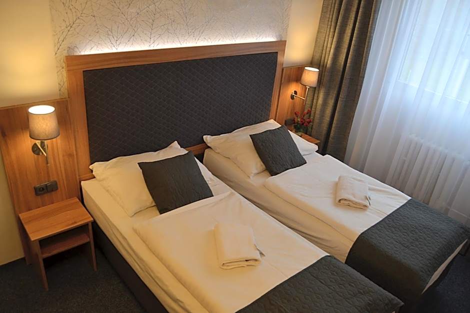 Hotel Bohemians