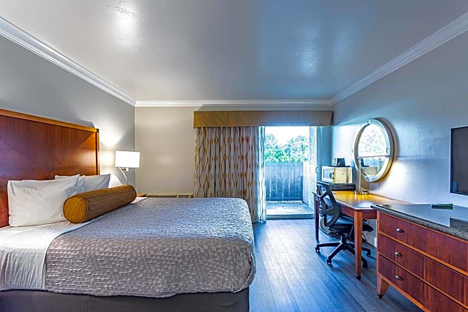 Aloha Inn