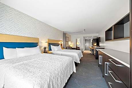 Queen Studio with Two Queen Beds - Non-Smoking