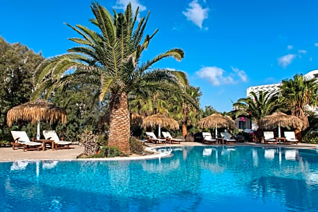 Atlantis Beach Villa