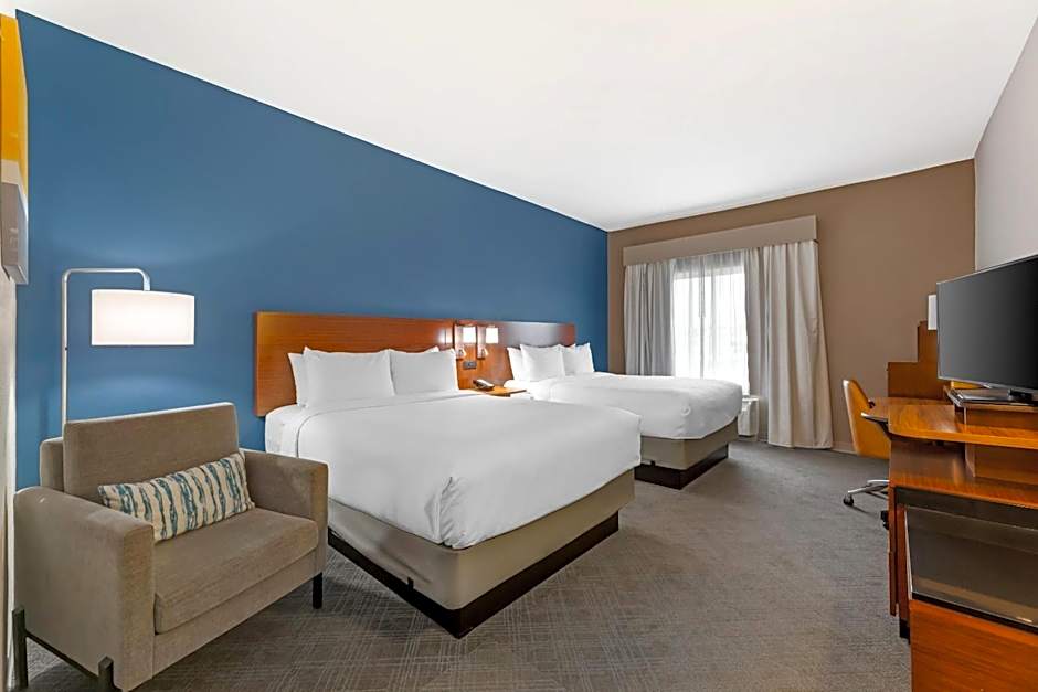 Comfort Inn & Suites Akron South