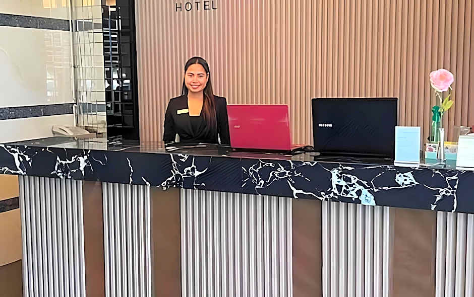 Townhouse Oak Vera Hotel Near Clark International Airport