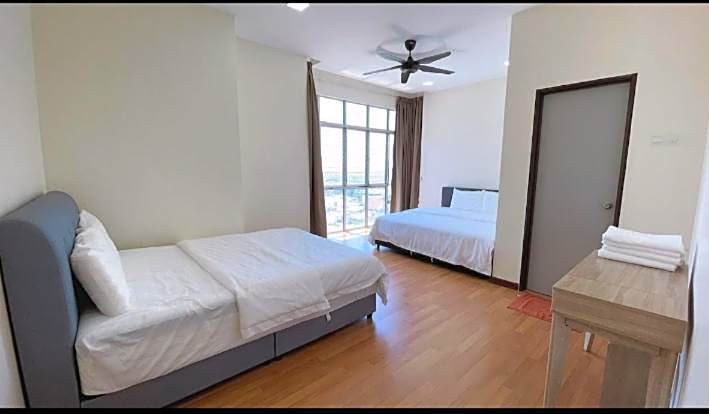 Sekinchan HighView Penthouse 15pax 5R5B 顶层公寓 看海 看稻田景