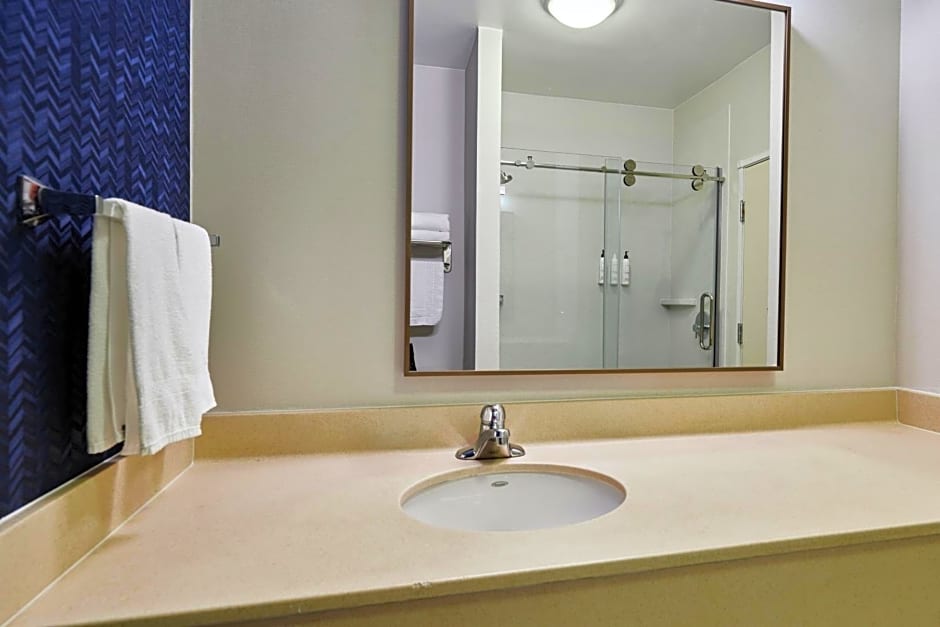 Fairfield Inn & Suites by Marriott Burlington