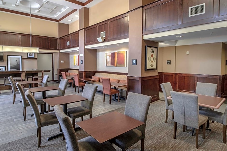 Hampton Inn By Hilton & Suites Norfolk-Airport, Va