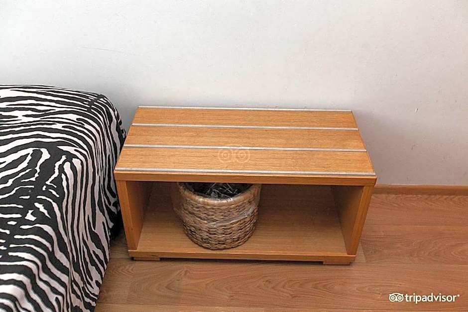 101 Guesthouse Hotel