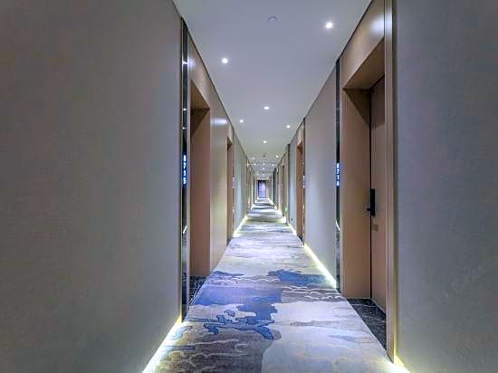 Moran Hotel (Ningbo Yinzhou Wanda Railway Station)