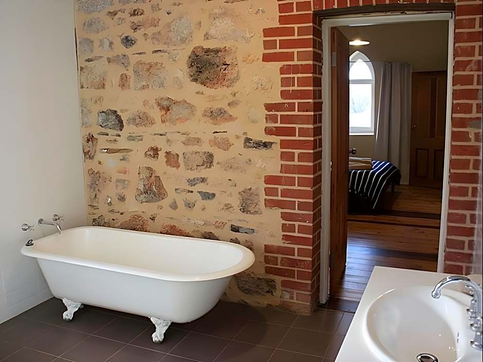Bungaree Station Bed And Breakfast