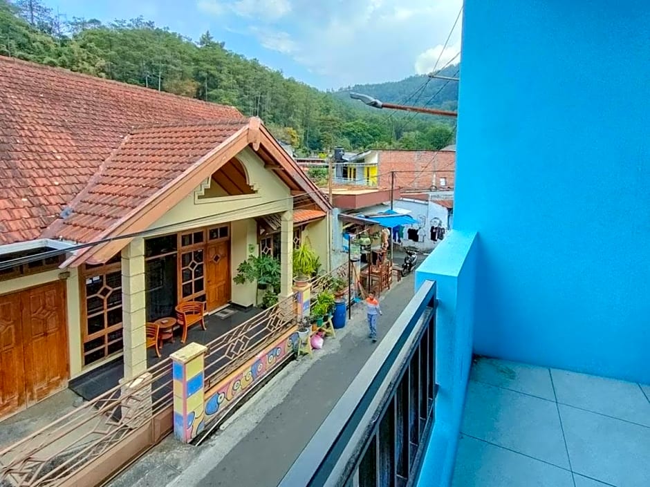 Blue Nineteen RedPartner