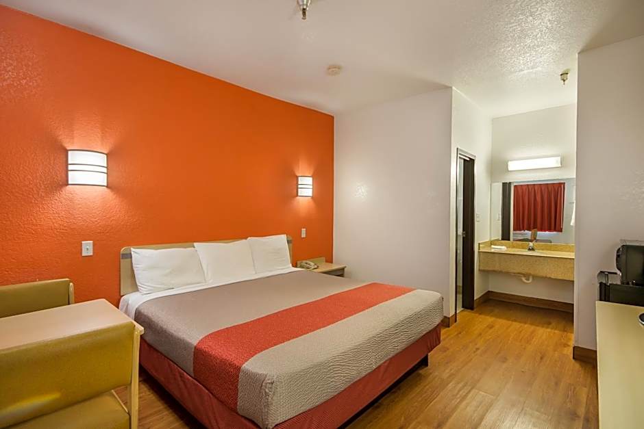 Americas Best Value Inn & Suites Humble