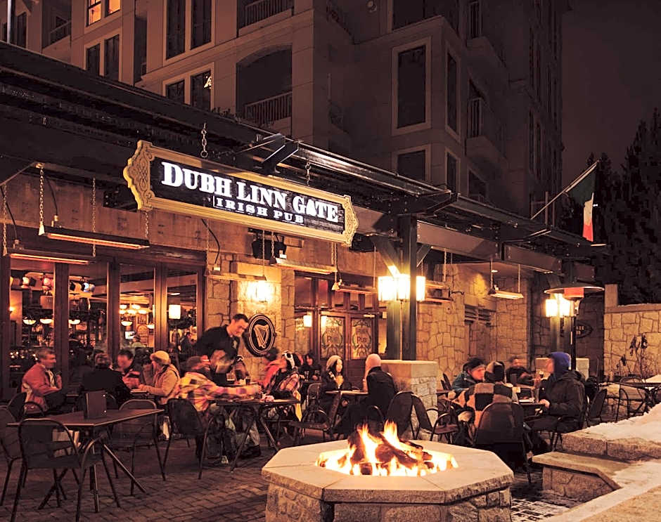 Pan Pacific Whistler Mountainside