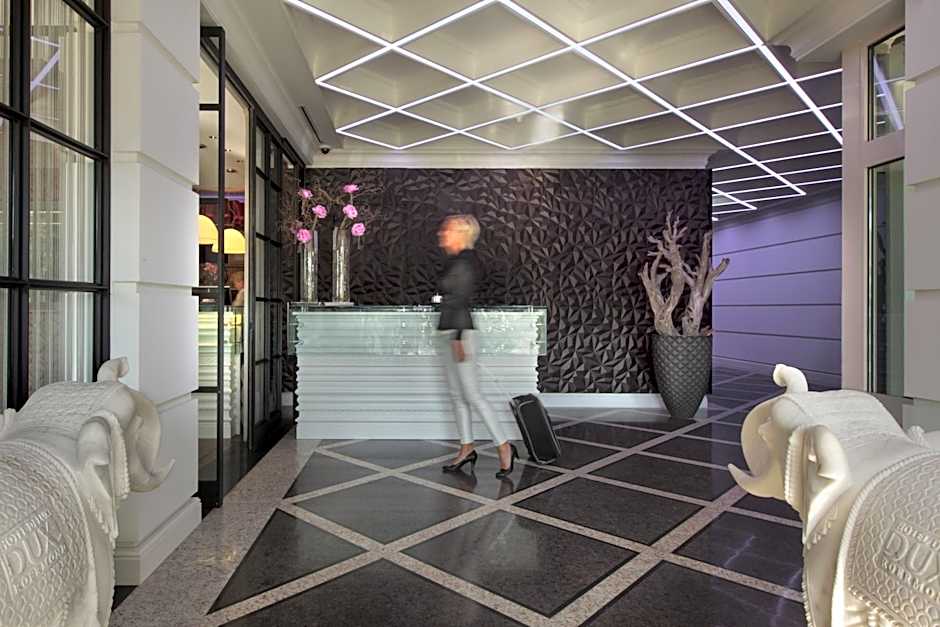 Hotel Dux