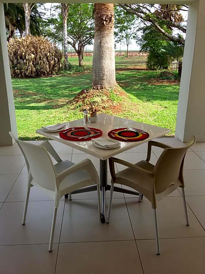 Hamiltons Lodge & Restaurant